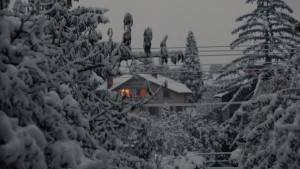 Огнеборци спасиха семейство с болно дете блокирано във Въглевци