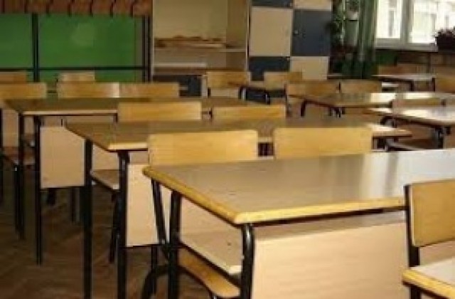 Само едно варненско училище с намалени часове днес