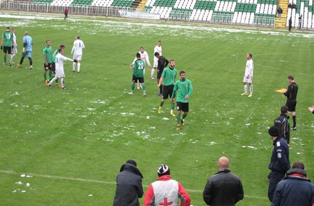 Футболист на „Ботев“ наказан заради червен картон