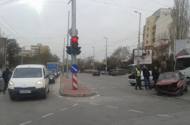 Мъж пострада при катастрофа в Пловдив