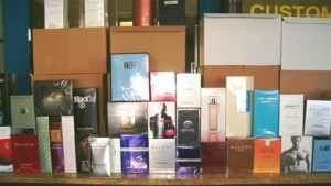 Митничари и икономически полицаи иззеха парфюмименте