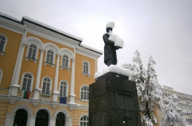 Подкрепете първото светско училище в България!