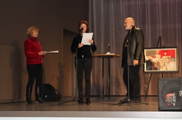 Да оцелееш и да се смееш по време на природно бедствие