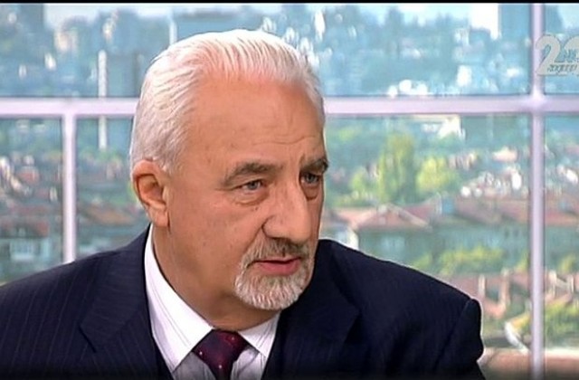 Радев: „Законът за КТБ” е като Ал Капоне да протестира срещу контрабандата