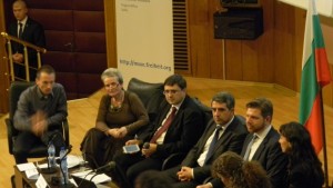 Президентът се надява да връчи проучвателен мандат за съставяне на