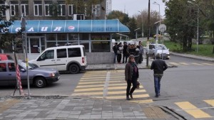 Нова пешеходна пътека за незрящи