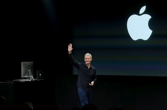 Шефът на Apple Тим Кук призна, че е гей