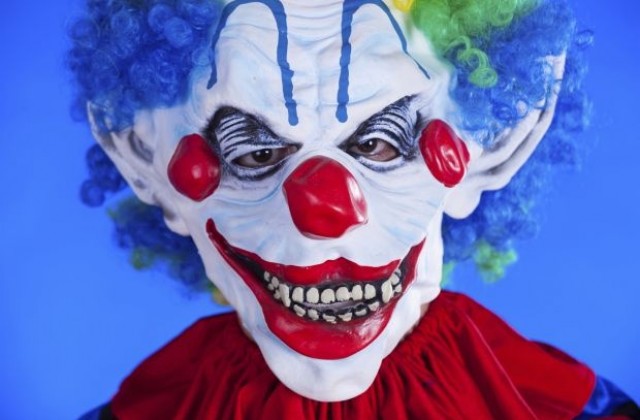 Френски град забрани на хората да се маскират като клоуни за Хелоуин