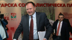 Михаил Миков Поклон пред хората на духа