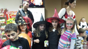 Зомбита вещици и привидения се забавляваха в Ун Бесо за