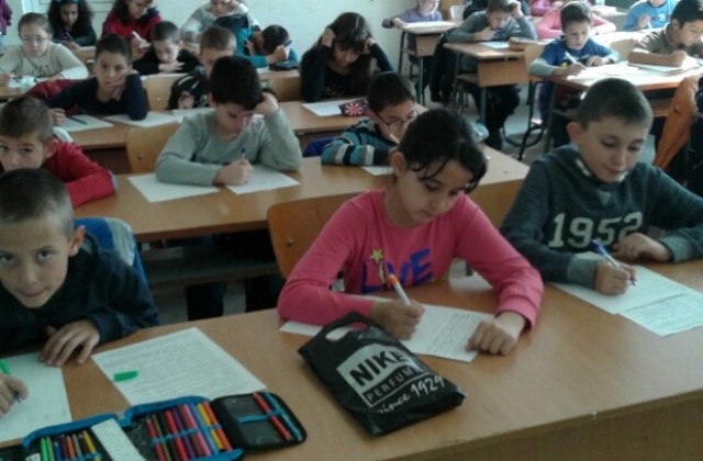 400 математици мерят сили в състезанието Стоян Заимов