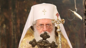 Почетоха патриарх Максим в Троянския манастир