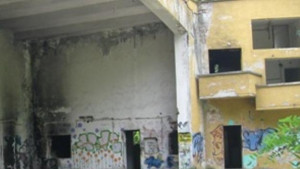 Мъж блудствал с три момичета в Летния театър се изправя