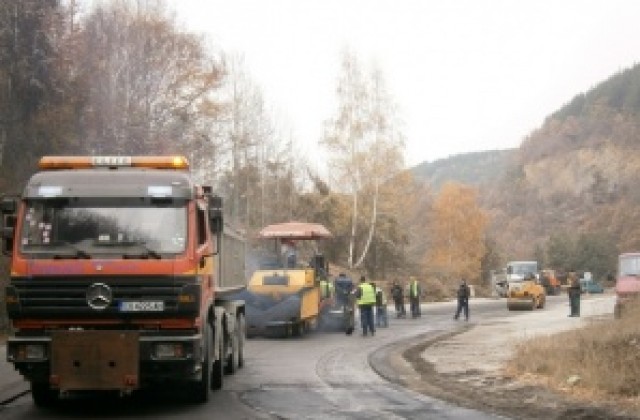 АПИ отговарят на Дарик- Защо ремонта на пътя през Конявската планина пак се отложи?