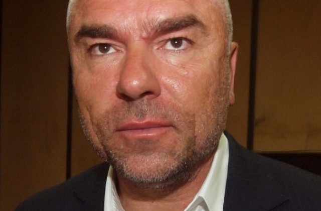 Марешки: Мога ли на 47 години от нормален човек да стана побойник и хулиган