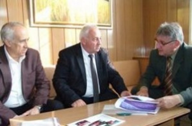 Областният управител инспектира завод Терем-Ивайло