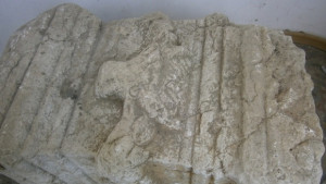 Каменна пластика на открито