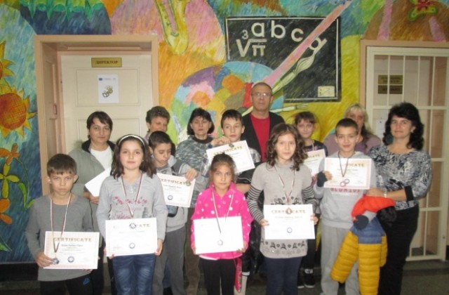 Горнооряховски ученици с медали от международно математическо състезание