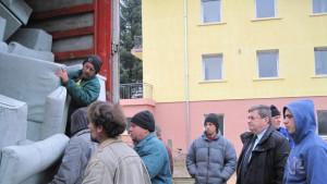 Божинов достави още обзавеждане за Мизия