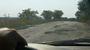 С близо 15 млн лева ремонтират участък от пътя Самоводене