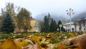 Времето в планините ще бъде найприятно предимно слънчево и топло