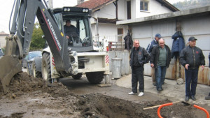 Аварирала за пореден път водопроводна мрежа предизвика недоволство