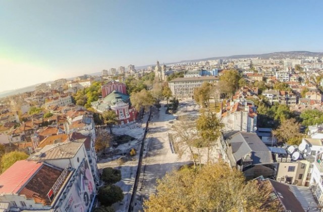 Ремонтът на центъра от птичи поглед (СНИМКИ)