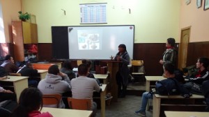 Чуждестранни студенти от ВУМК посетиха гимназията по туризъм