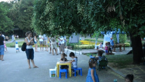 Холандец чете лекции за поведението на децата