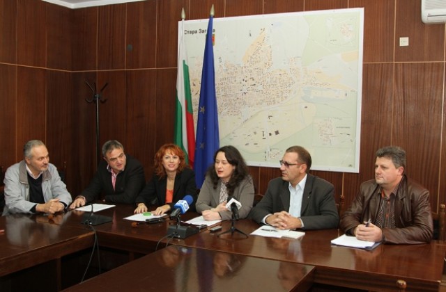 С масов крос и футболен мач събират средства за старозагорския зоопарк