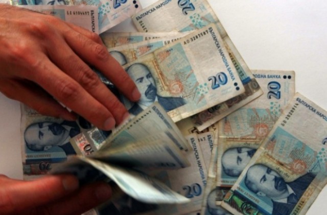 1099 лева иззеха данъчни от касите на длъжници