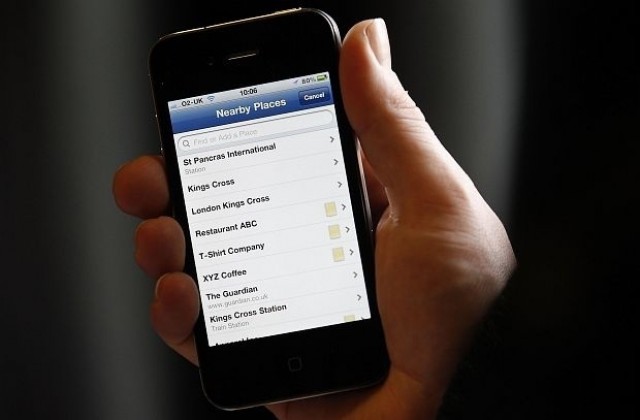 Непълнолетен открадна телефона на ученик