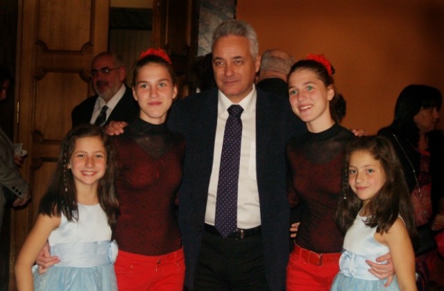 Две двойки близначки от Вeлико Търново участваха в концерт в Рим