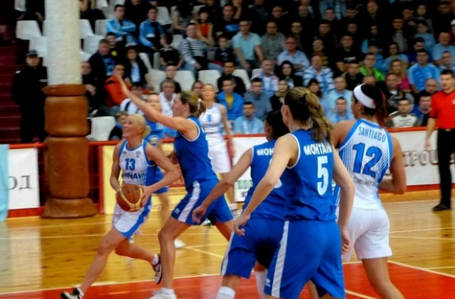 Дунав 8806 се готви активно за синьото дерби