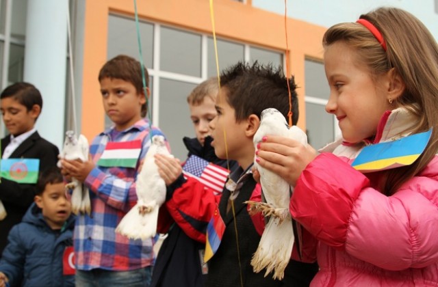 Обновената сграда на етносния център отвори врати