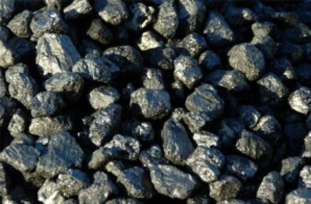 Роми се биха за кофа с кюмюр, двама са в болница