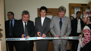 Русенският университет връчва дипломи на нови доктори доценти и професори