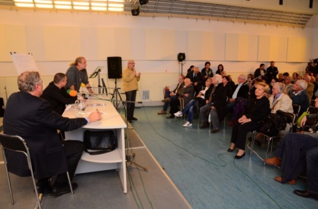 Дебат за демократичните промени събра десните във Варна