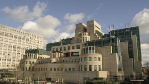 Алекс Йънгър шпионин от висока класа оглави МИ6