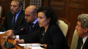 Танева уволни замдиректора на БАБХ заради синия език