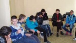 Силни без агресия и насилие