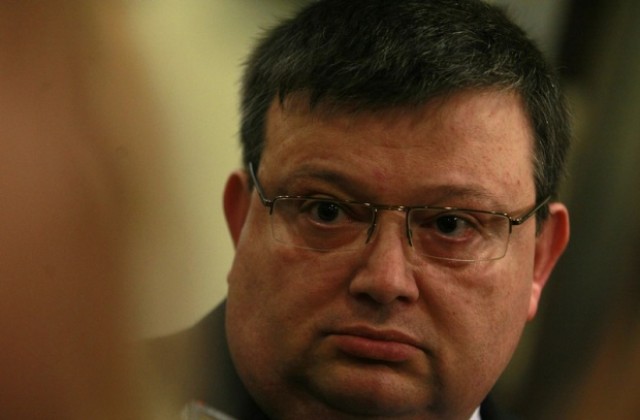 Цацаров е категоричен: Тефтерите на Златанов не са основно доказателство на прокуратурата