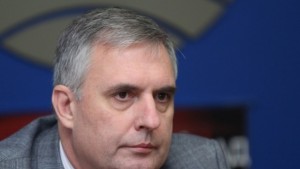 Ивайло Калфин Социалната система не трябва да насърчава липсата на