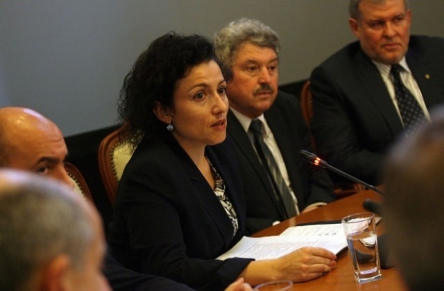 Министър Танева: Националните субсидии зависят от актуализацията на бюджета