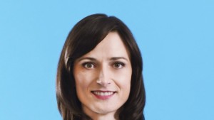 Евродепутат завършил ЕГ в Кюстендил обяви ученически конкурс