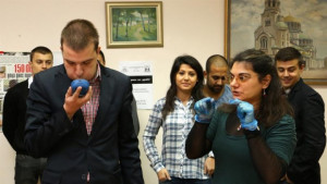 Консултират пушачи да откажат цигарите