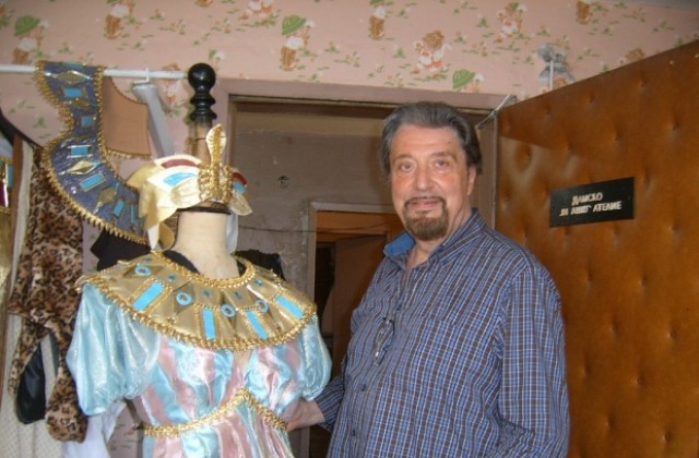 Камила и мим в зрелищна постановка на операта Аида