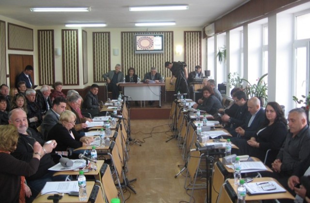 Мездра представя челен опит пред делегация от Косово