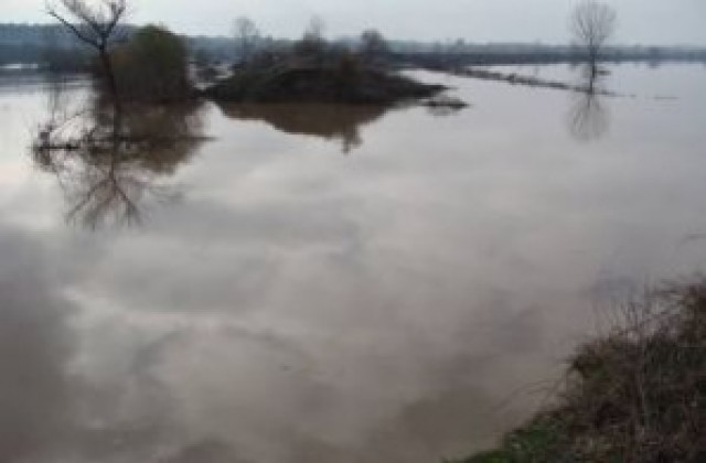 Областта: Състоянието на коритото на река Марица е тревожно