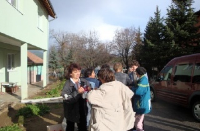Община Кюстендил търси превозвач за работещите в дома в Преколница